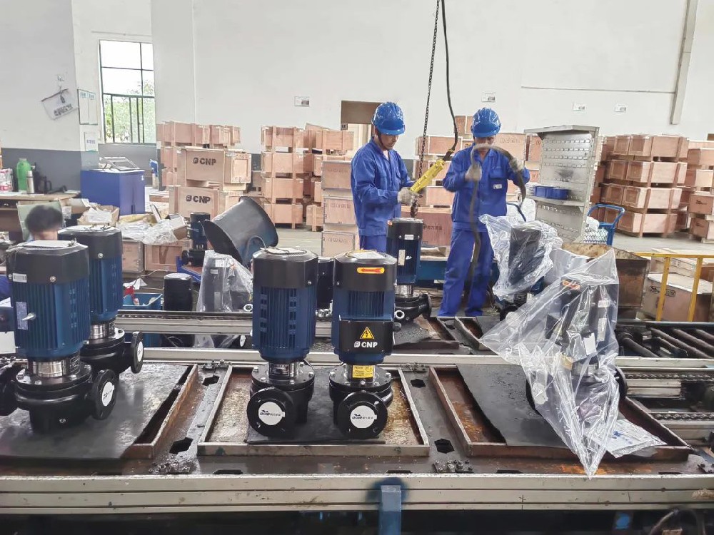 泵之家提示您：北方供暖前期管道泵如何巡檢，怎樣維護保養